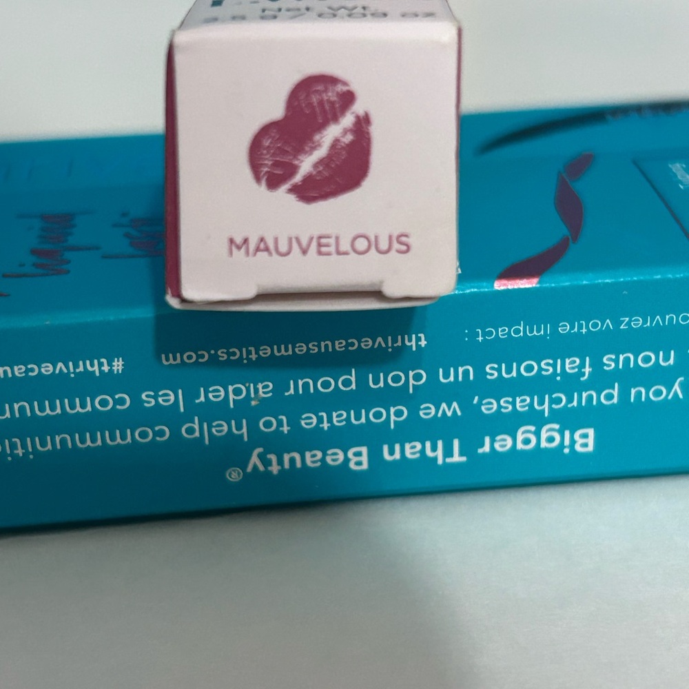Beauty 3 piece bundle. Thrive and L.W.Y.A.
Eye and lip! - Picture 3 of 8